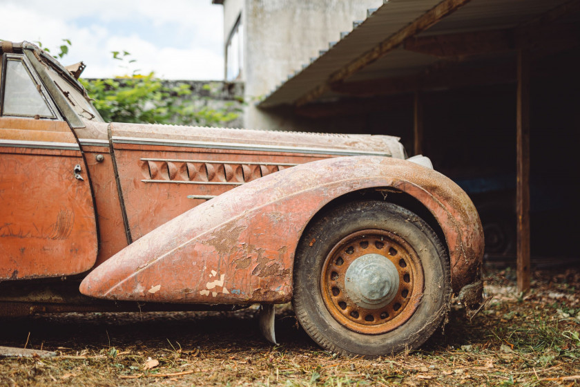 1939 Delahaye 148 L cabriolet trois positions par Chapron