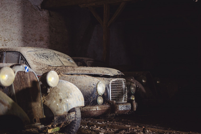 1954 Hotchkiss-Grégoire berline par Chapron (#7077)  No reserve