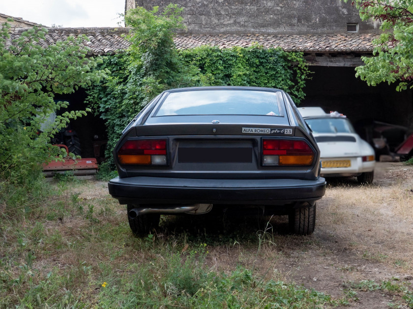 1981 Alfa Romeo Alfetta GTV6  No reserve