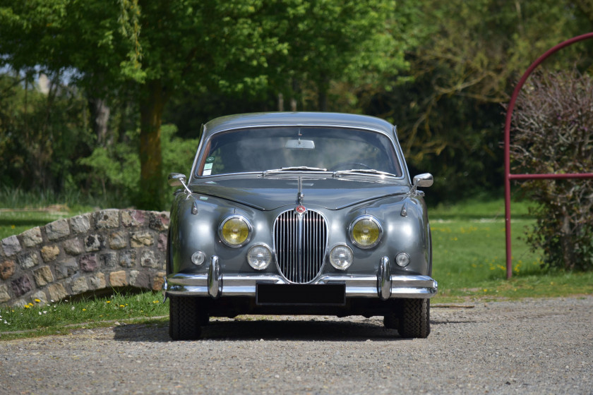 1966 Jaguar MK II 3.4L