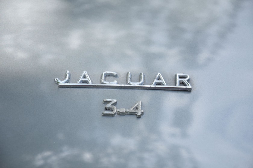 1966 Jaguar MK II 3.4L