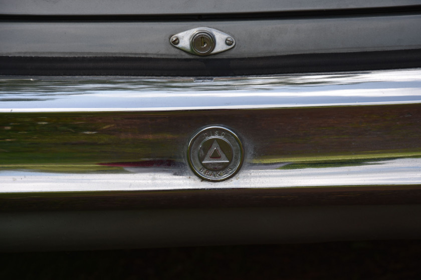 1966 Jaguar MK II 3.4L