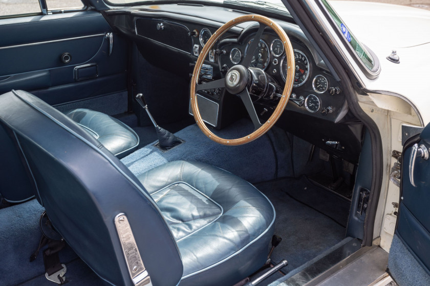 1967 Aston Martin DB6 Vantage MK I RHD