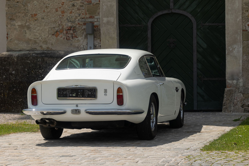 1967 Aston Martin DB6 Vantage MK I RHD