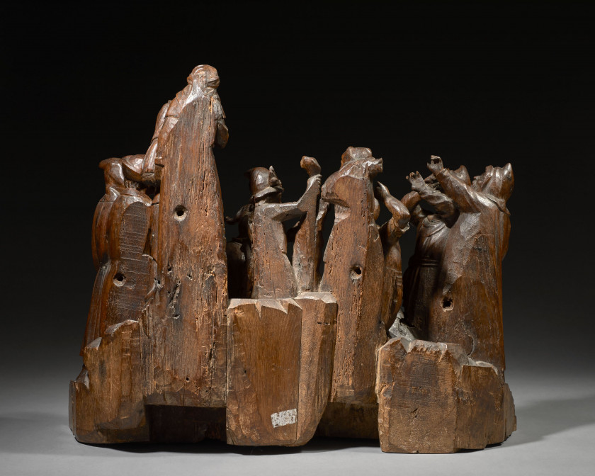 GROUPE D'UN RETABLE EN CHÊNE SCULPTÉ, FLANDRES, ANVERS, VERS 1500-1515 Scène de la Passion du Christ représentant le partage des vêt..