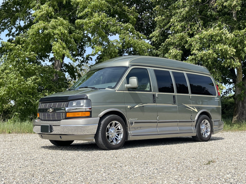 2004 Chevrolet Express Explorer Limited SE  No reserve