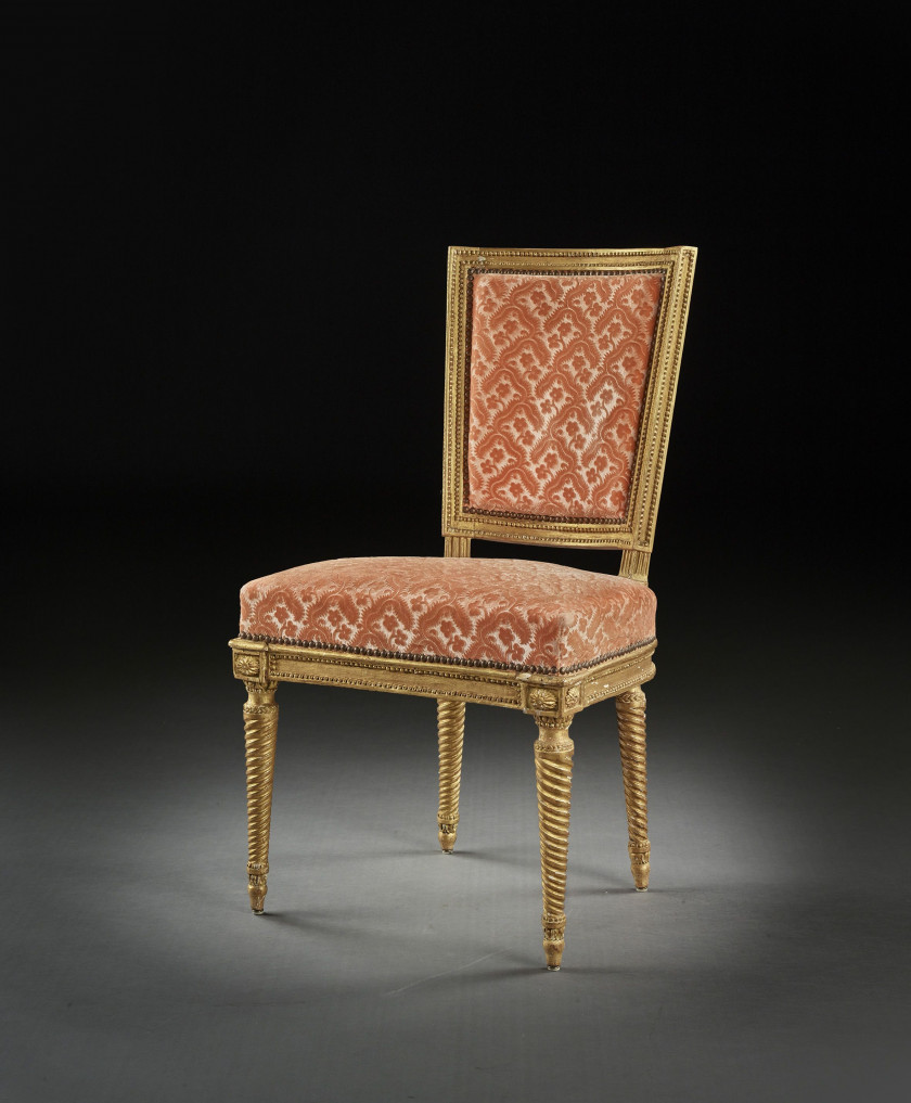 SUITE DE VINGT-ET-UNE CHAISES DONT CINQ D'ÉPOQUE LOUIS XVI Estampille de Sulpice Brizard