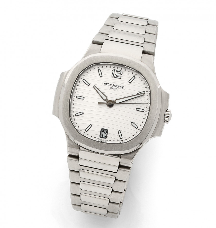 PATEK PHILIPPE Nautilus, ref. 7118/1A-010, n° 7090533 / 6199689 Vers 2017