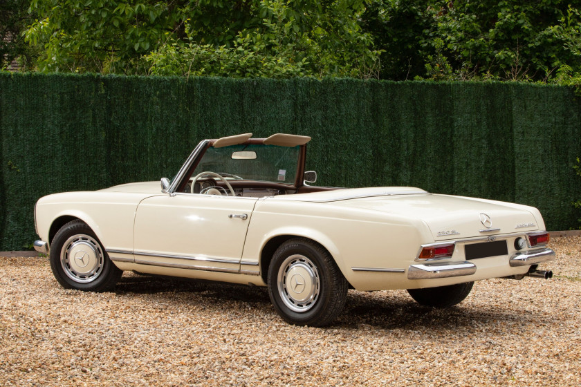 1967 Mercedes-Benz 250 SL automatique avec hard-top  No reserve