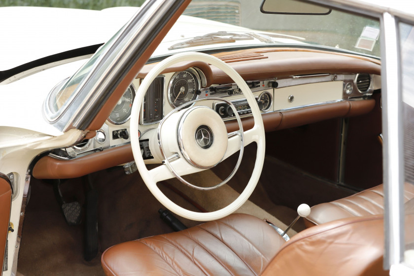 1967 Mercedes-Benz 250 SL automatique avec hard-top  No reserve