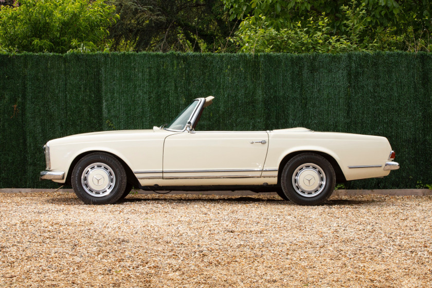 1967 Mercedes-Benz 250 SL automatique avec hard-top  No reserve