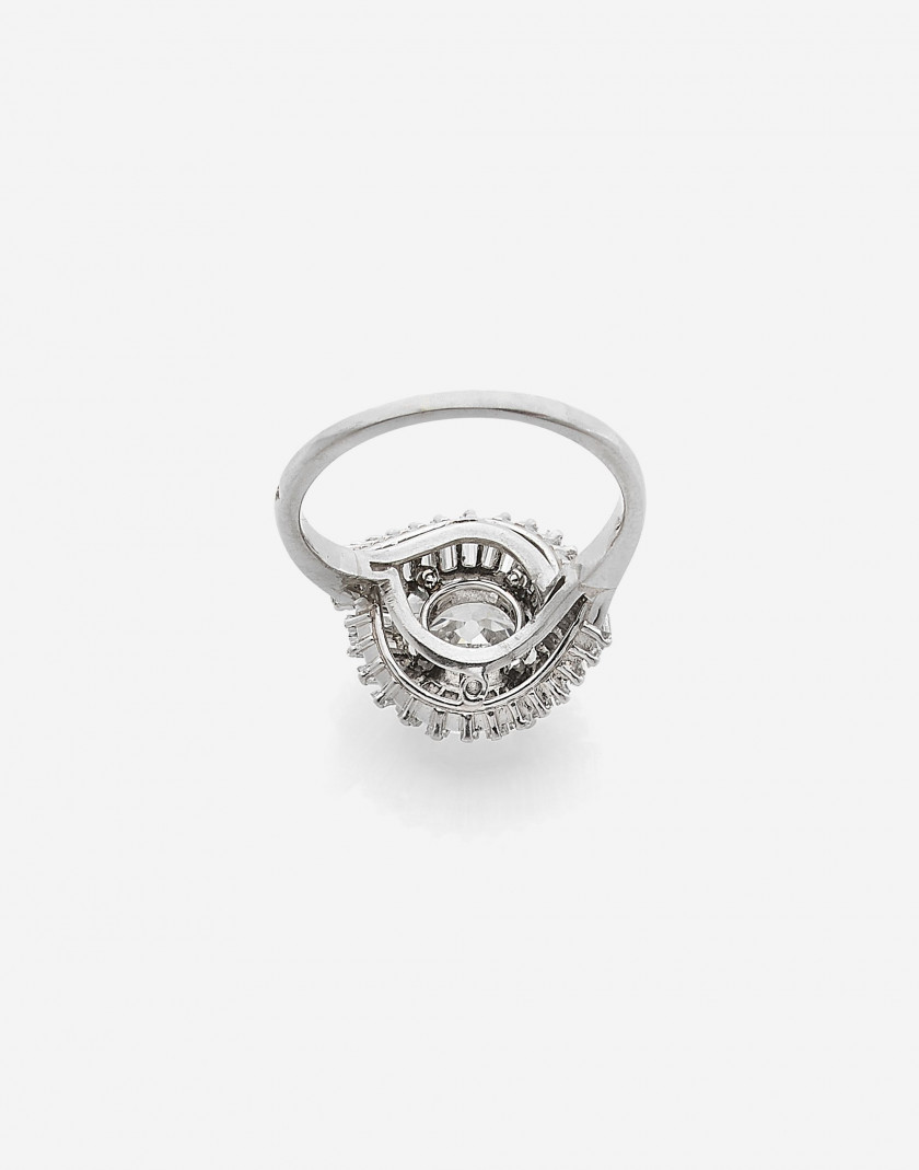 Bague tourbillon