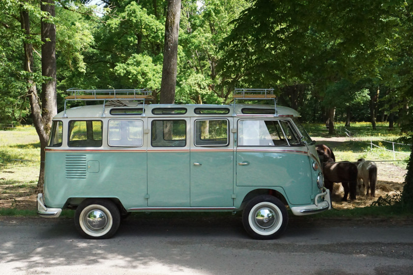 1973 VW Combi T1 1500 Samba 23 Fenêtres