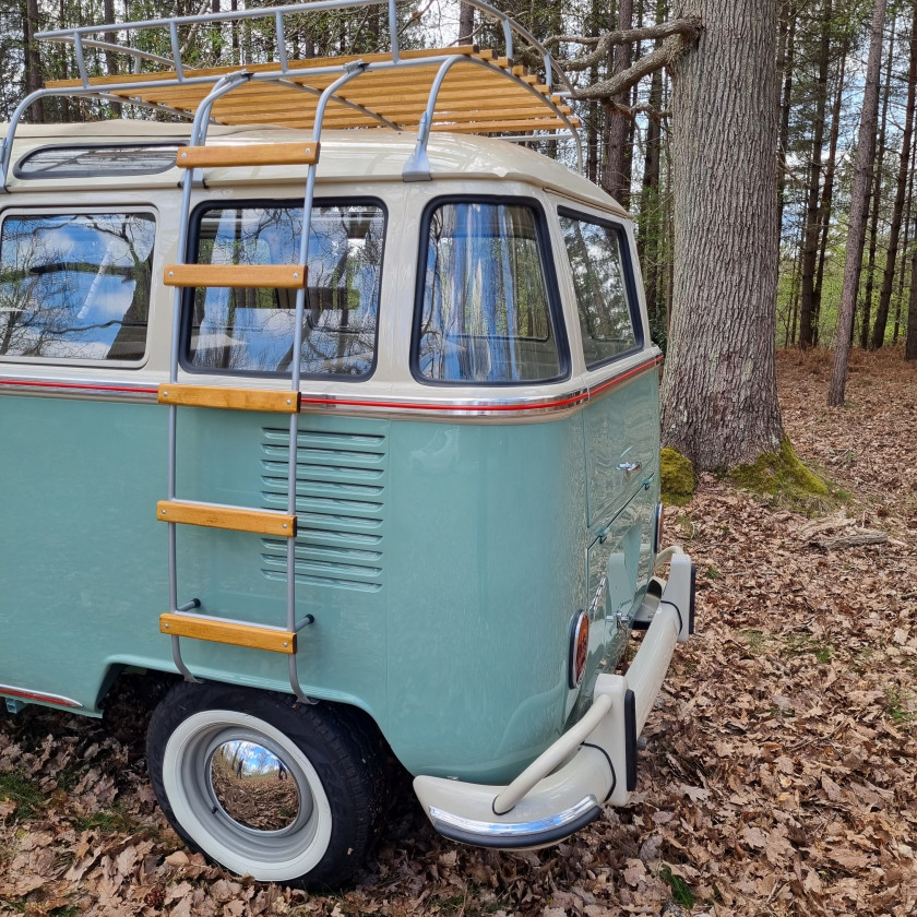 1973 VW Combi T1 1500 Samba 23 Fenêtres