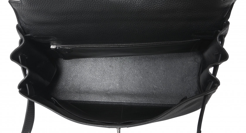 HERMÈS 2005  Sac KELLY Retourné 40 Veau Togo noir Garniture métal argenté palladié Bandoulière  KELLY Retourné 40 ba...