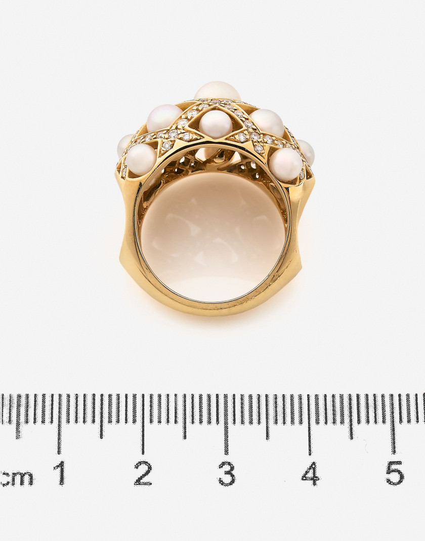 CHANEL  Bague "Baroque Matelassée", moyen modèle