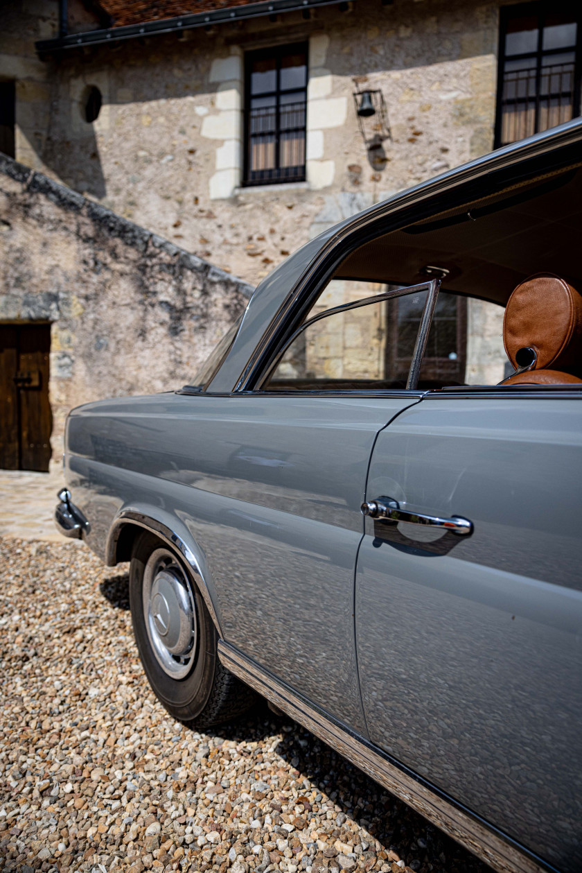 1965 Mercedes-Benz 220 SE Coupé