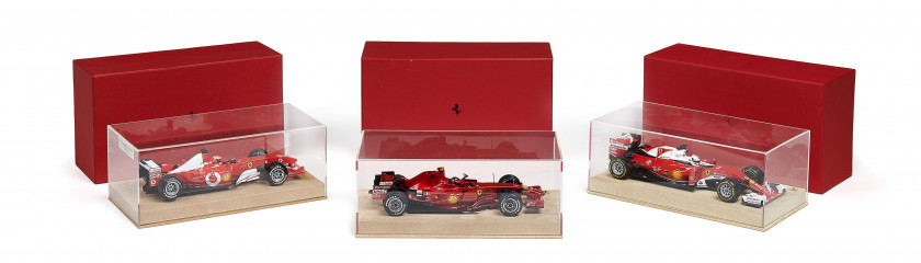 FERRARI, F2003GA, F2008, SF16-H  Trois maquettes à l'échelle 1/18ème, éditées par Ferrari - sans réserve / no reserve