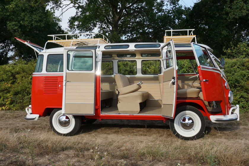 1974 VW Combi T1 1600 modifié " Samba " 23 fenêtres