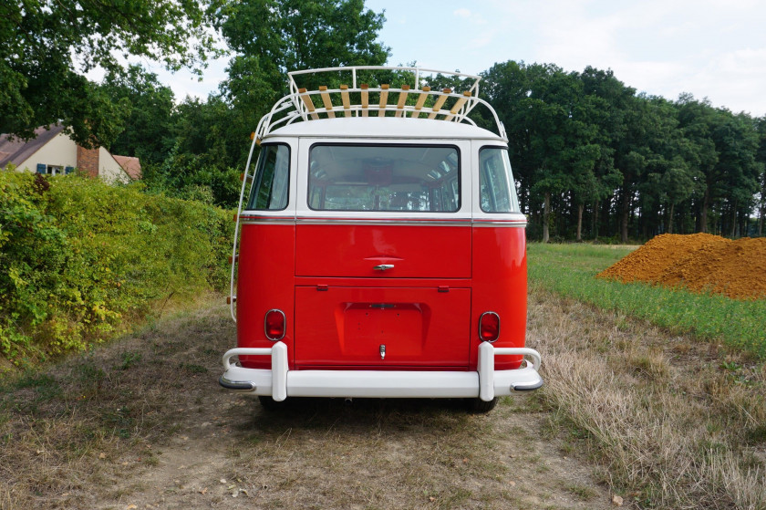 1974 VW Combi T1 1600 modifié " Samba " 23 fenêtres