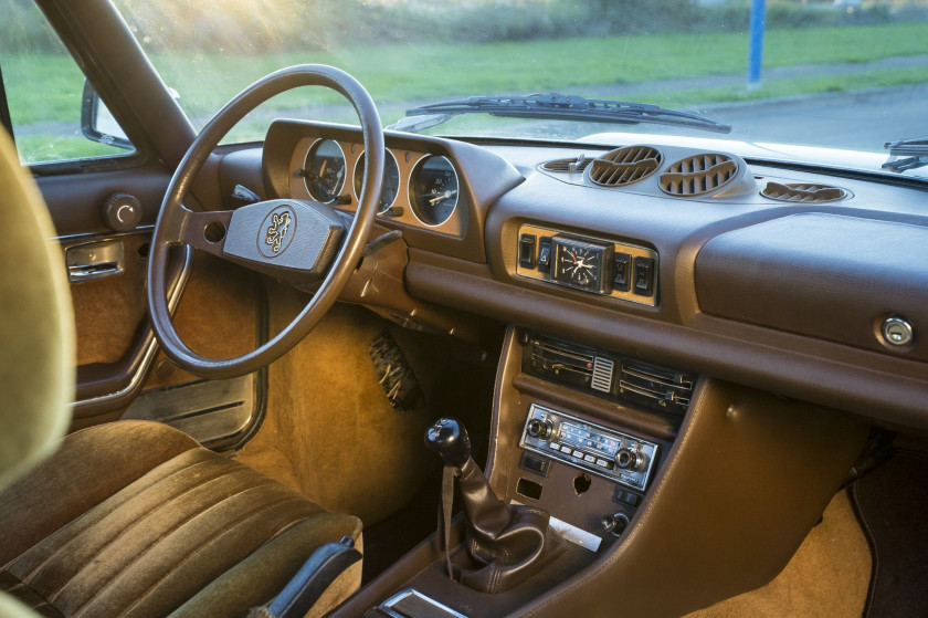 1977 Peugeot 504 Coupé injection  No reserve