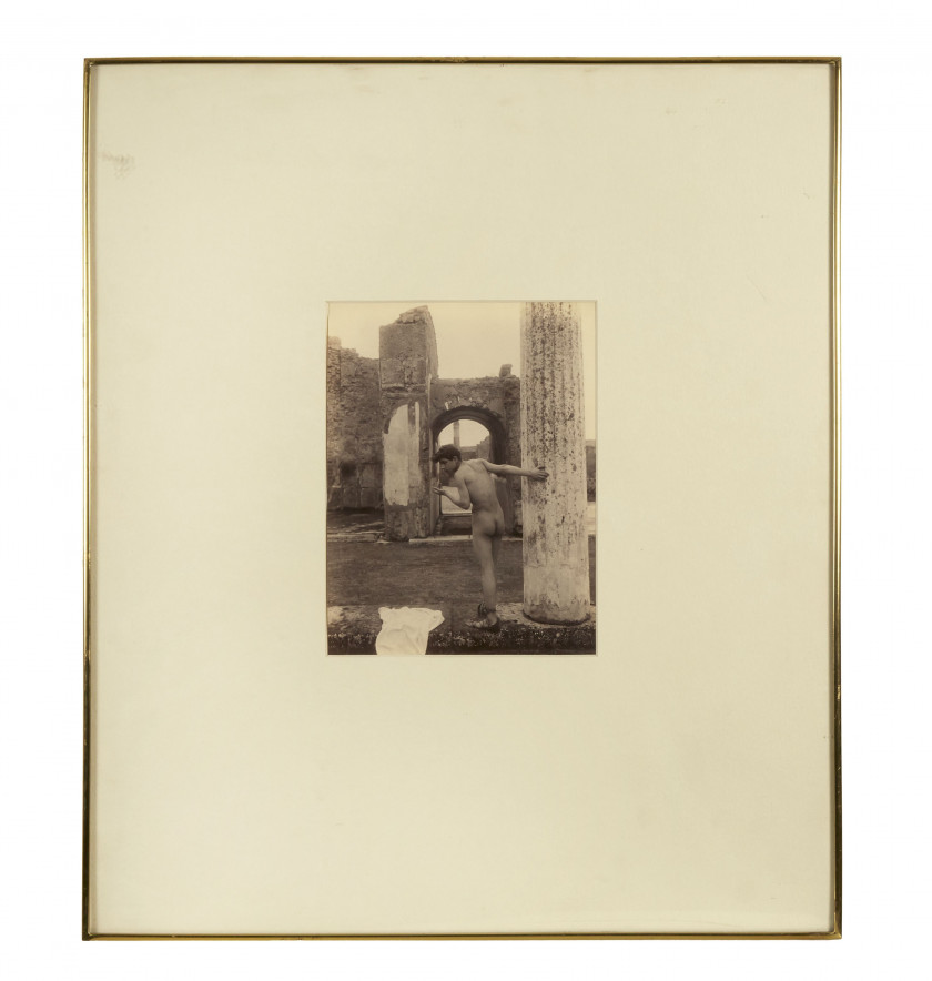 Vincenzo GALDI 1871 - 1961 Nu masculin à la colonne - Taormina - Circa 1900