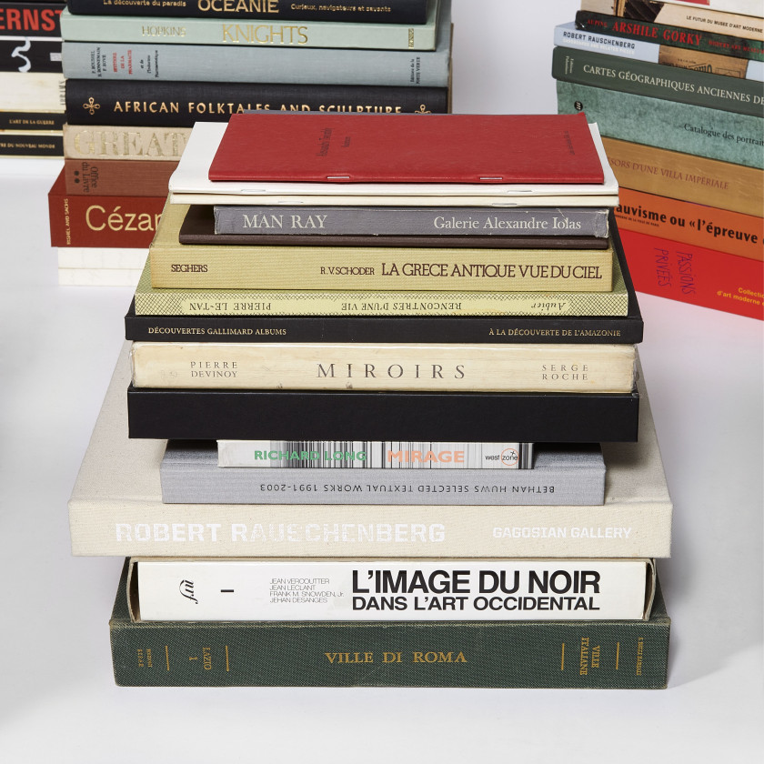 [VARIA]  Ensemble d'environ quatre-vingt volumes de livres d'art