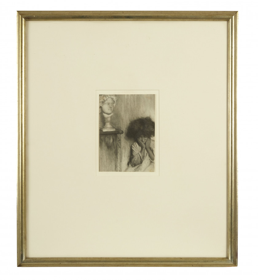 Robert DEMACHY 1859 - 1936 Jeune femme et tête en marbre - Circa 1895