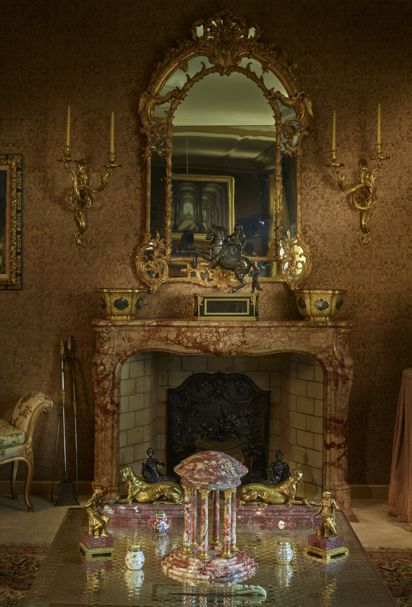 PAIRE D'APPLIQUES DE STYLE LOUIS XV