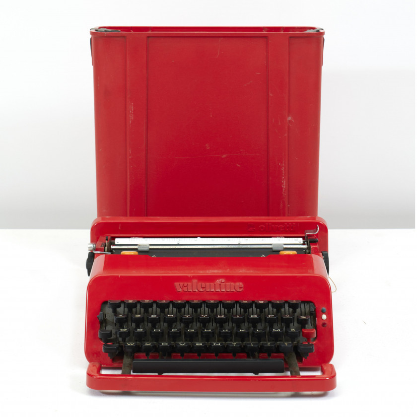 Ettore SOTTSASS 1917 - 2007 Trois machines Olivetti dont le modèle « Valentine »