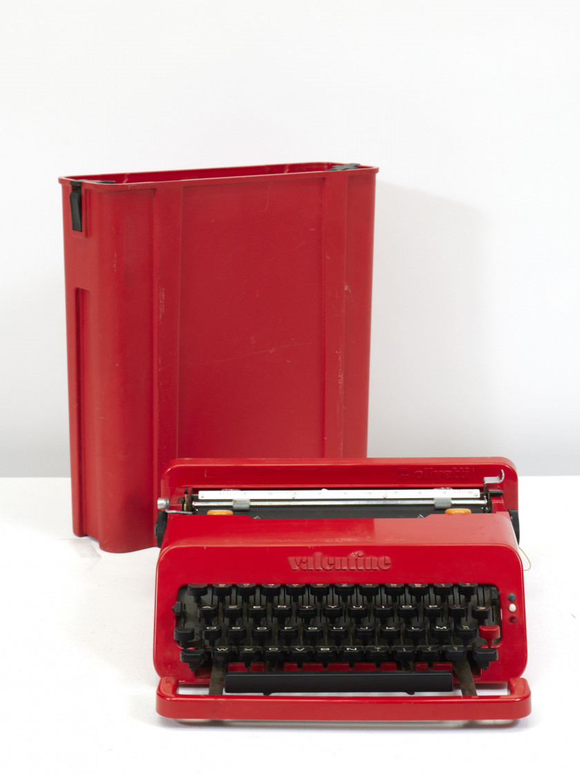 Ettore SOTTSASS 1917 - 2007 Trois machines Olivetti dont le modèle « Valentine »