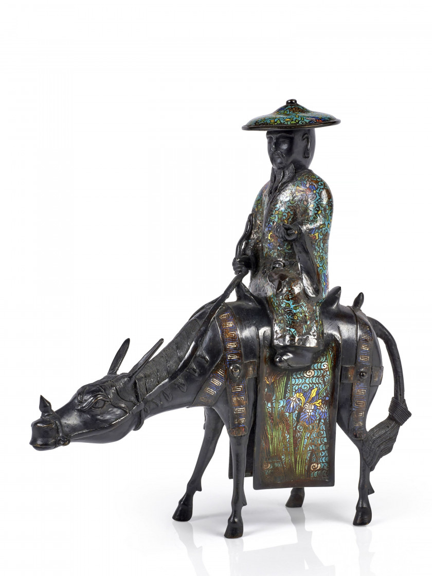 STATUE DE TOBA SUR SA MULE EN BRONZE ET ÉMAUX CHAMPLEVÉS, JAPON, PREMIÈRE MOITIÉ DU XXe SIÈCLE