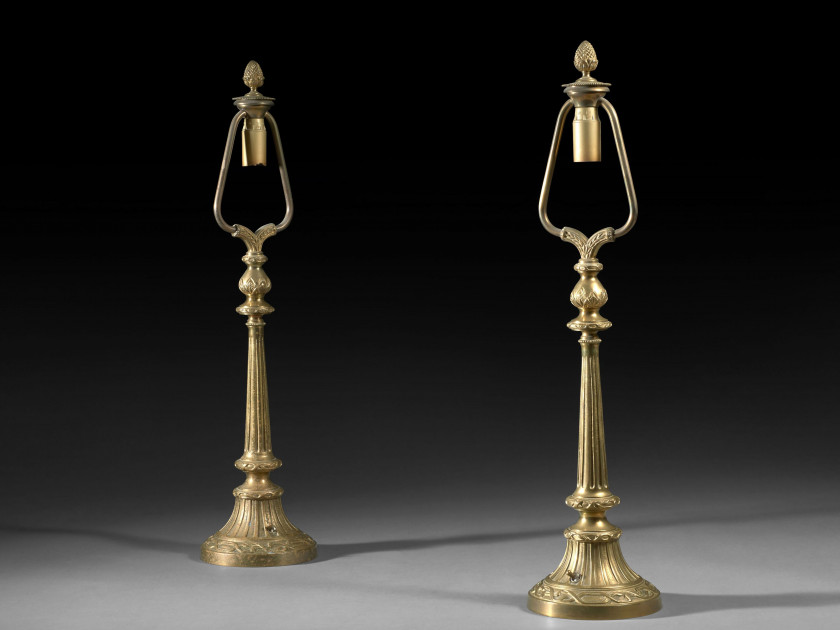 PAIRE DE LAMPES DANS LE GOÛT ART DÉCO, TRAVAIL MODERNE
