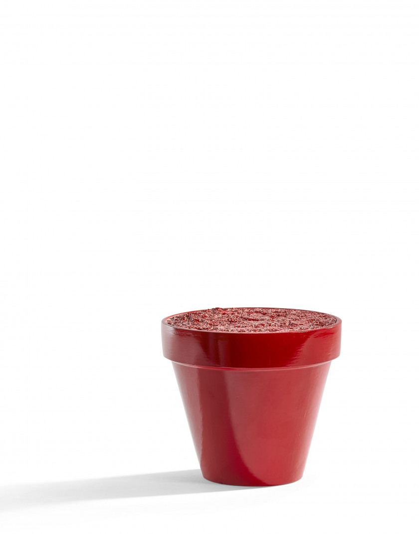 Jean-Pierre RAYNAUD Né en 1939 Pot rouge - 1978 Béton et résine peinte
