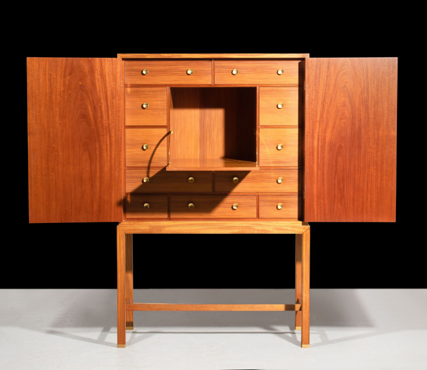 Jacob KJÆR 1896-1957 Cabinet – circa 1950