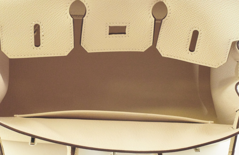 HERMÈS 2021  Sac BIRKIN Sellier 25 Veau Epsom Nata Garniture métal argenté palladié  BIRKIN Sellier 25 bag Nata Epso...