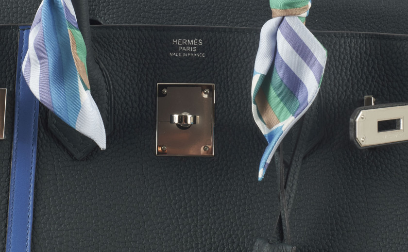 HERMÈS Édition Limitée 2018  Sac BIRKIN OFFICIER 30 Veau Togo Vert Cyprès et veau Swift Bleu Zellige Garniture métal arg...