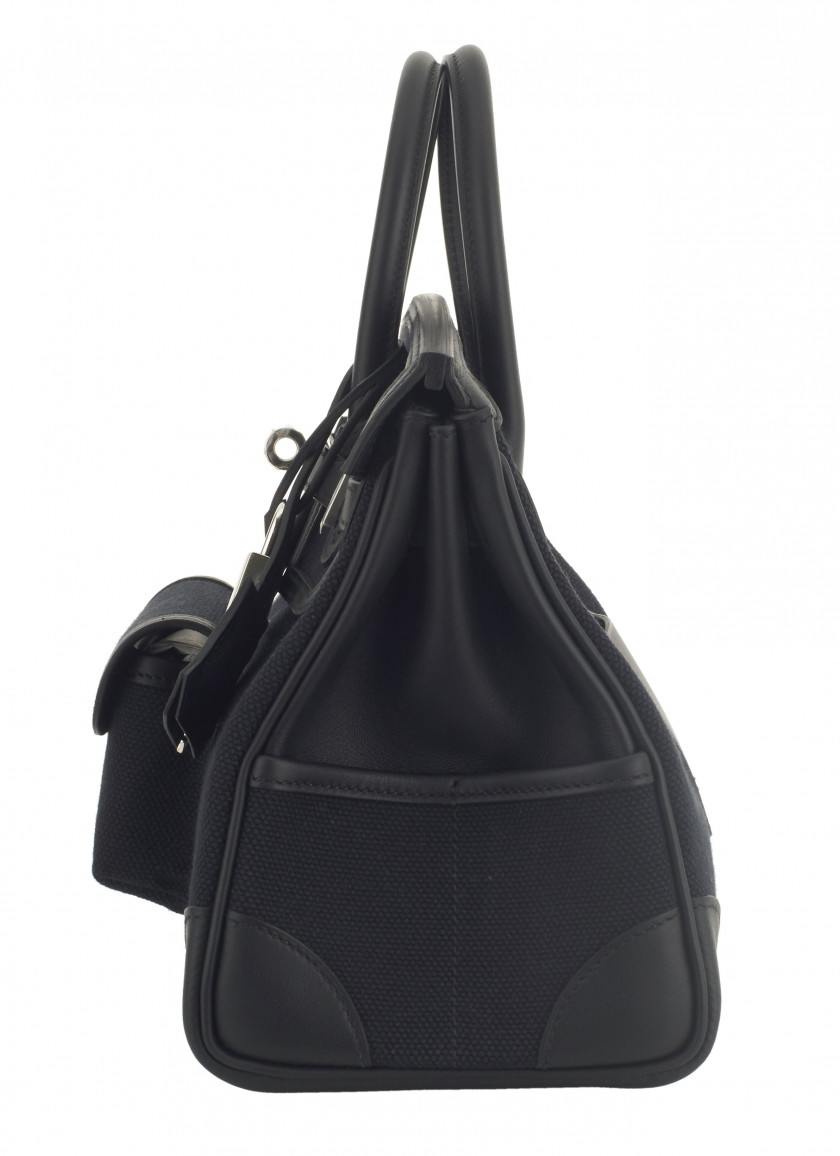 HERMÈS Édition Limitée 2022  Sac BIRKIN CARGO 25 Veau Swift et toile noir Garniture métal argenté palladié  BIRKIN C...