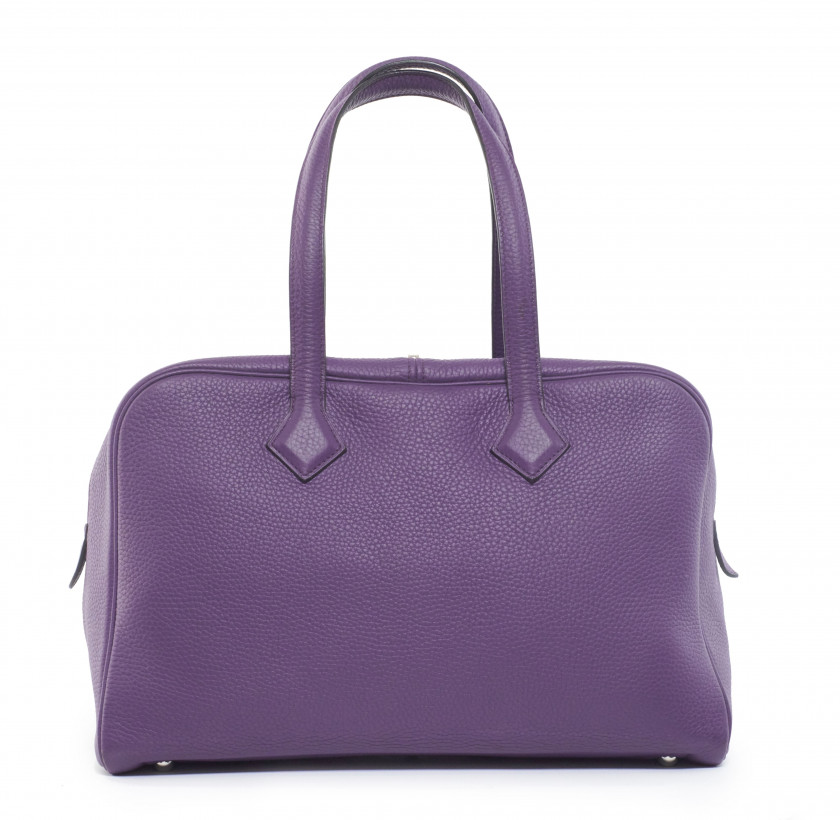 HERMÈS 2012  Sac VICTORIA II FOURRE-TOUT 35 Taurillon Clémence violet Garniture métal argenté palladié  VICTORIA II FO...