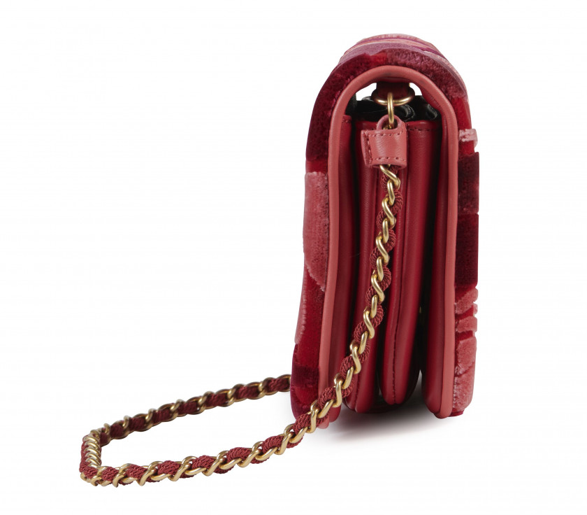 CHANEL Pre-fall 2017  Sac à rabat Velours rouge, rose et bordeaux figurant des camélias Cuir rose Anse chaîne entrelacée...