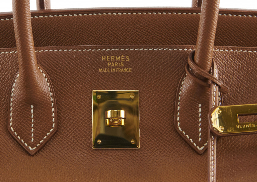 HERMÈS 1995  Sac HAUT À COURROIES 32 Veau Epsom gold Piqué sellier blanc Garniture métal plaqué or  HAUT À COURROIES...