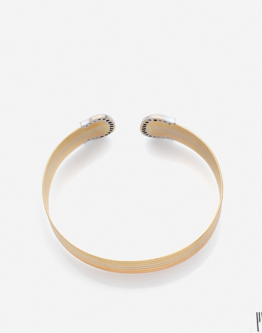 CARTIER  Bracelet rigide "Double C"