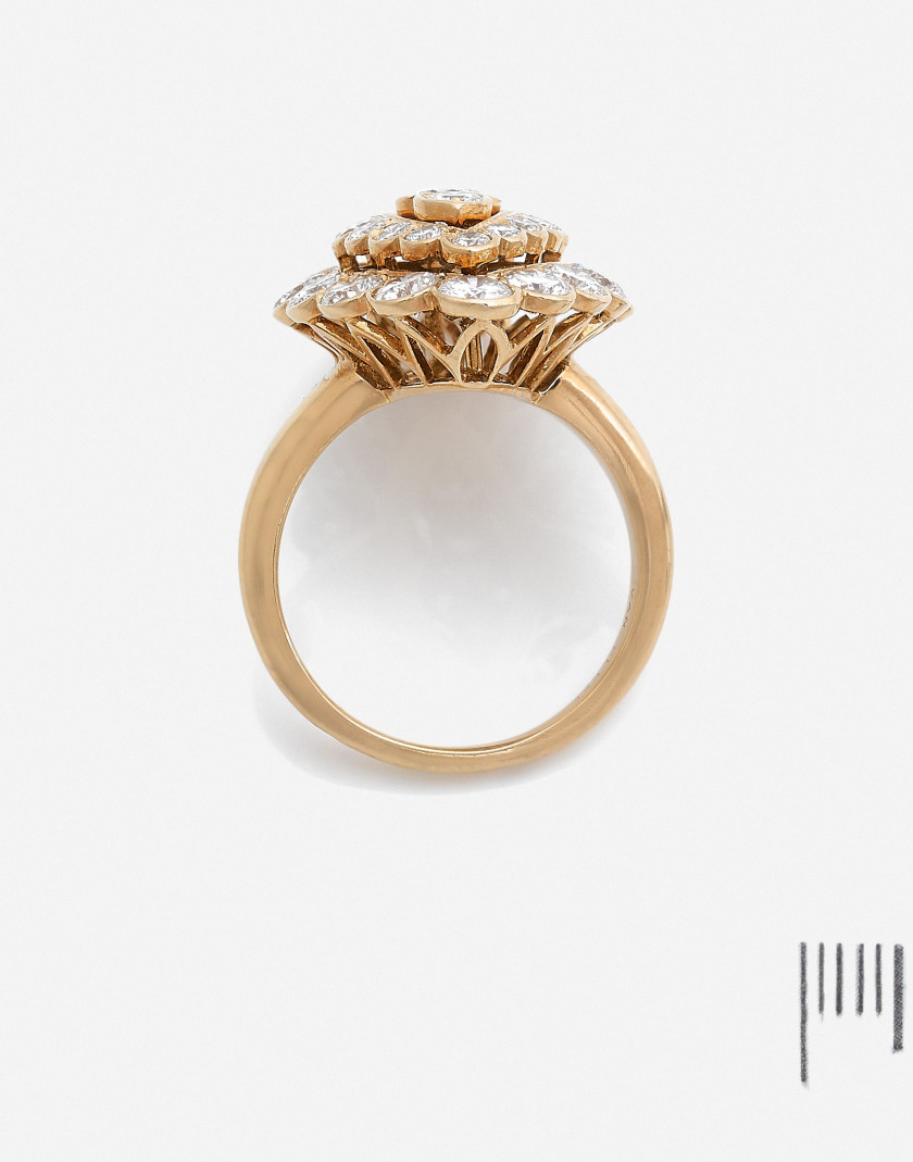 VAN CLEEF & ARPELS  Bague marquise