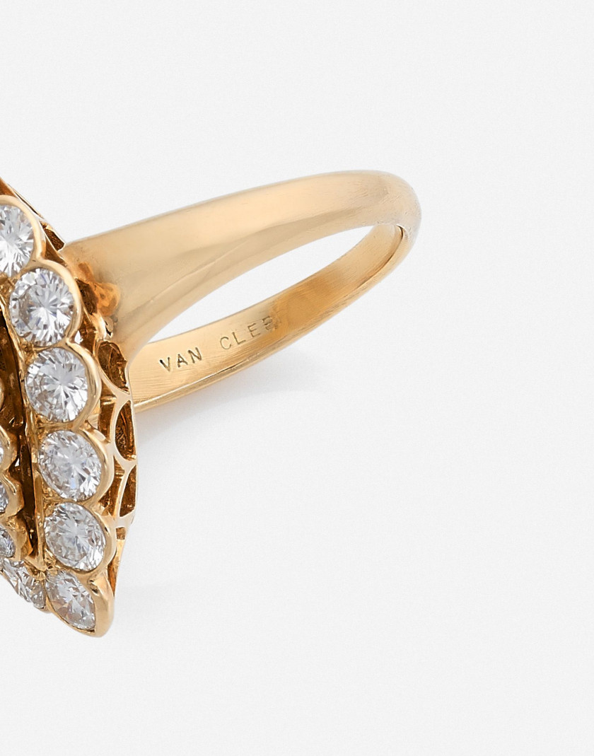 VAN CLEEF & ARPELS  Bague marquise