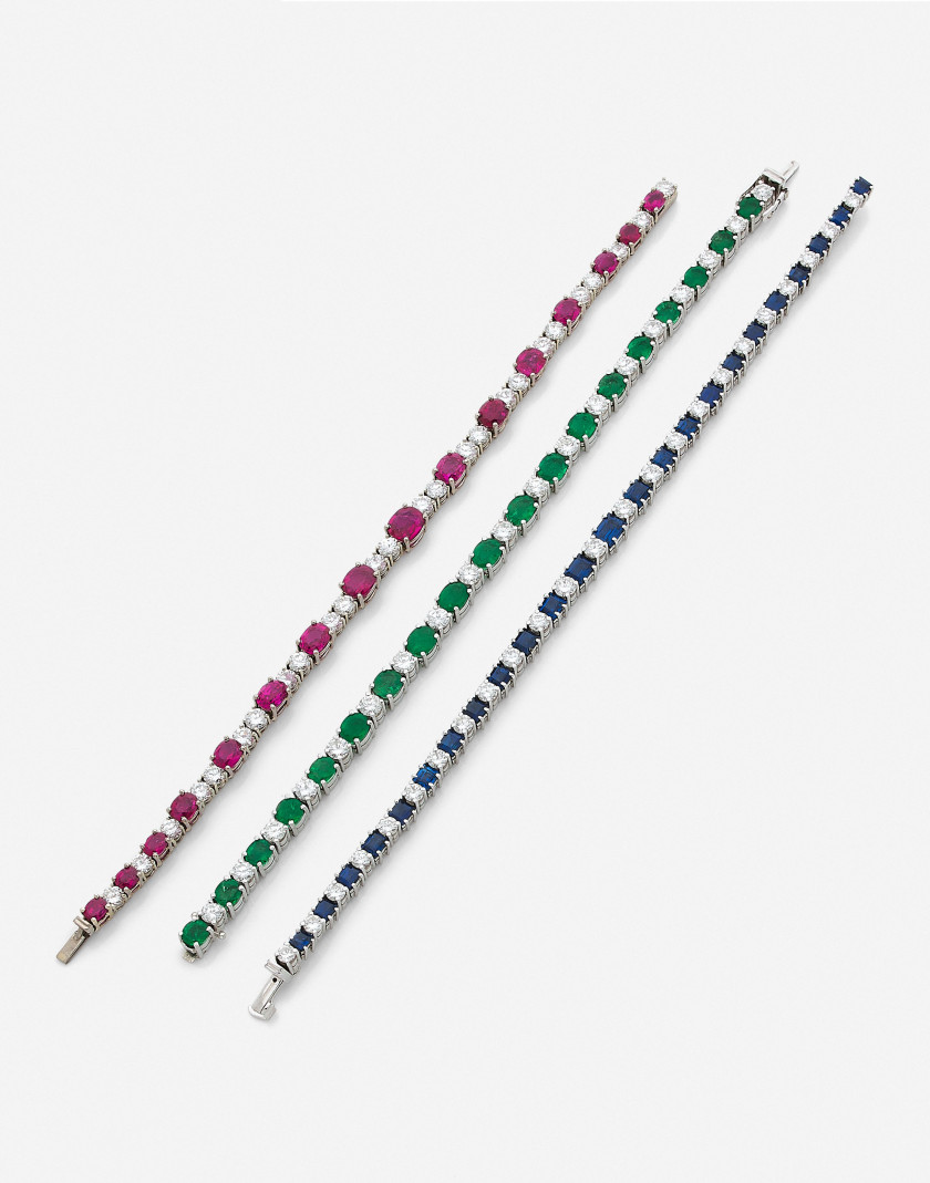 Trois bracelets souples