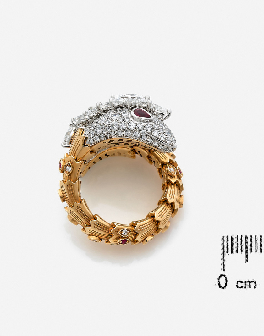 BULGARI  Bague "Serpenti"