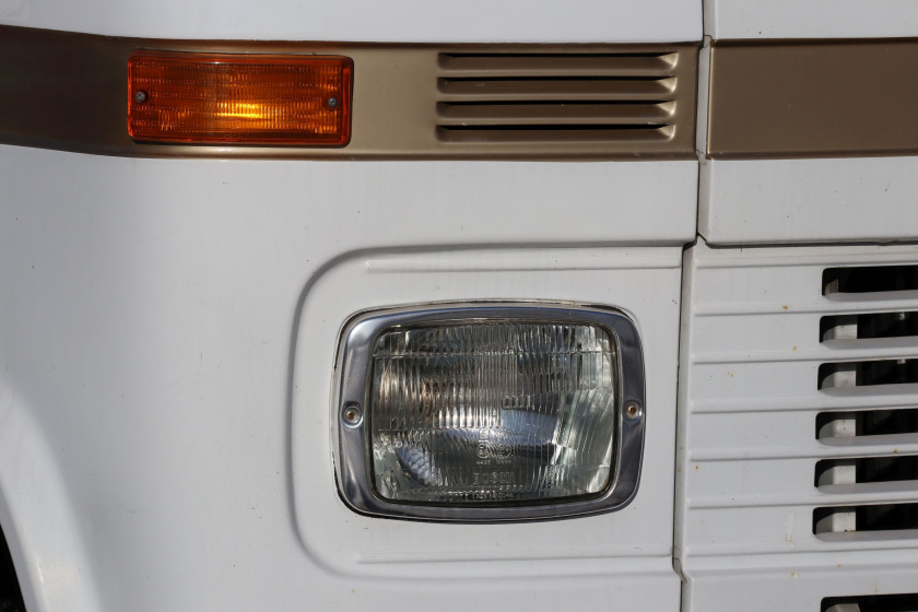 1977 Mercedes-Benz 508D Camping-Car par Notin  No reserve