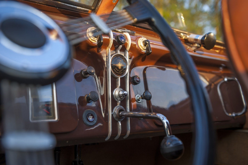 1938 Adler 2.5 L Type 10 Cabriolet par Karmann