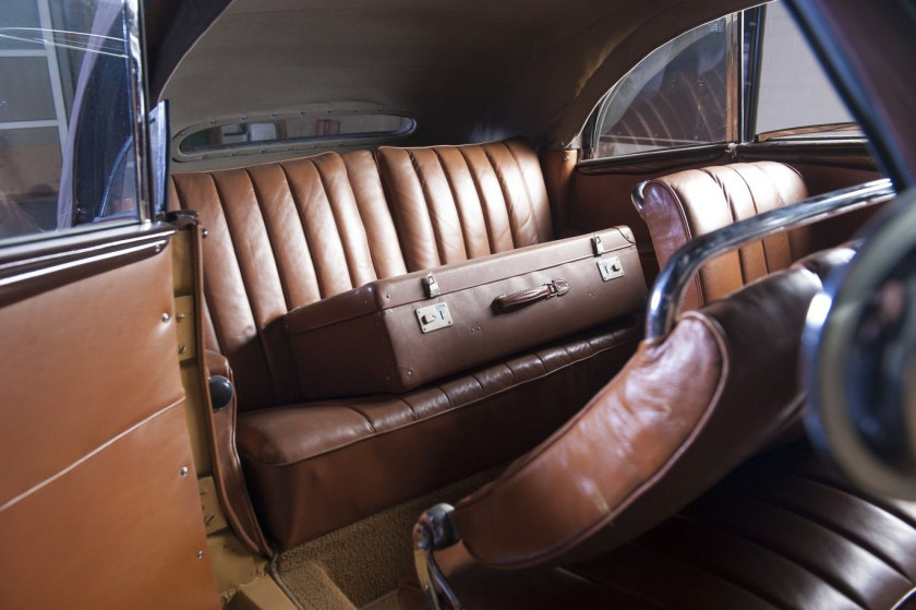 1938 Adler 2.5 L Type 10 Cabriolet par Karmann