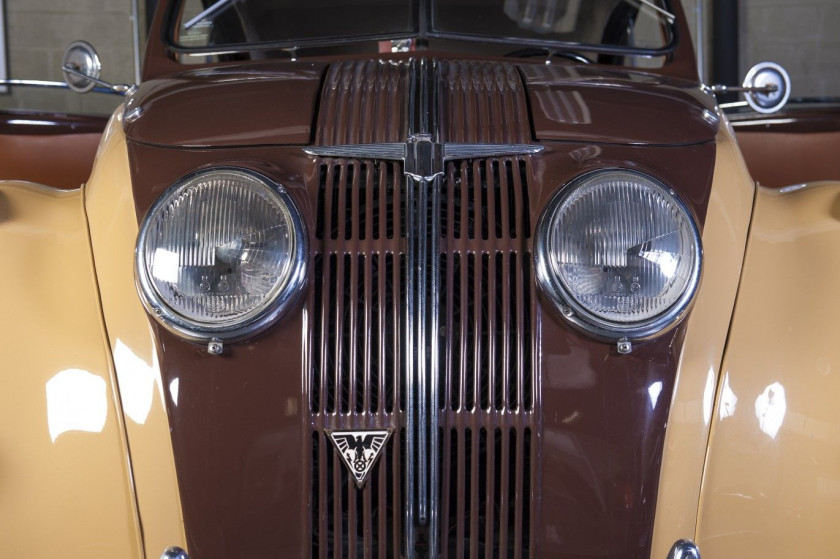 1938 Adler 2.5 L Type 10 Cabriolet par Karmann